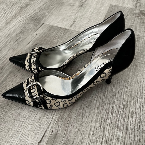 Guess Monogram Pumps sz 6  black cream - Picture 7 of 8